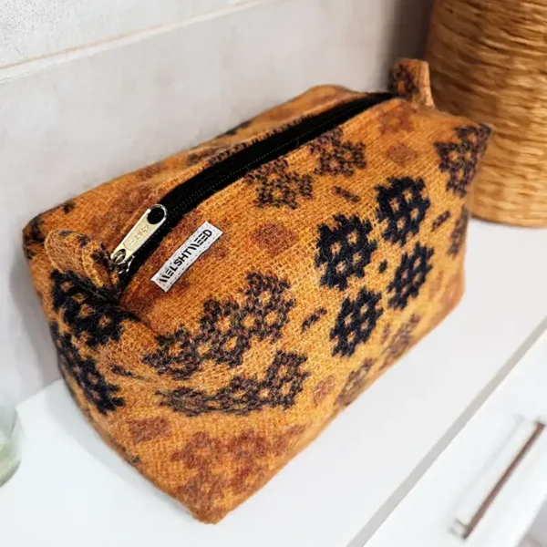 Welsh Tweed Wash Bag (Orange)